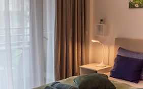 Lovely Apartman- Free Parking