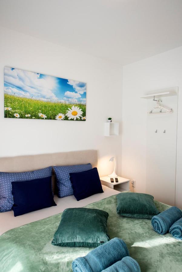 Lovely Apartman- Free Parking Pecs Exterior photo