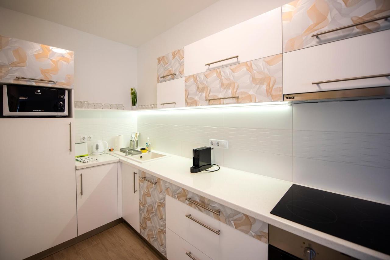 Lovely Apartman- Free Parking Pecs Exterior photo